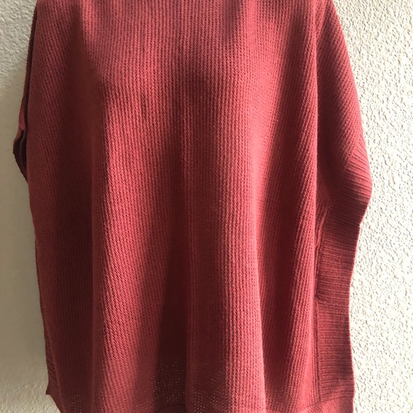 OLD NAVY | Rust Colored | Knit Poncho | XS-S |
NWT - Picture 5 of 9